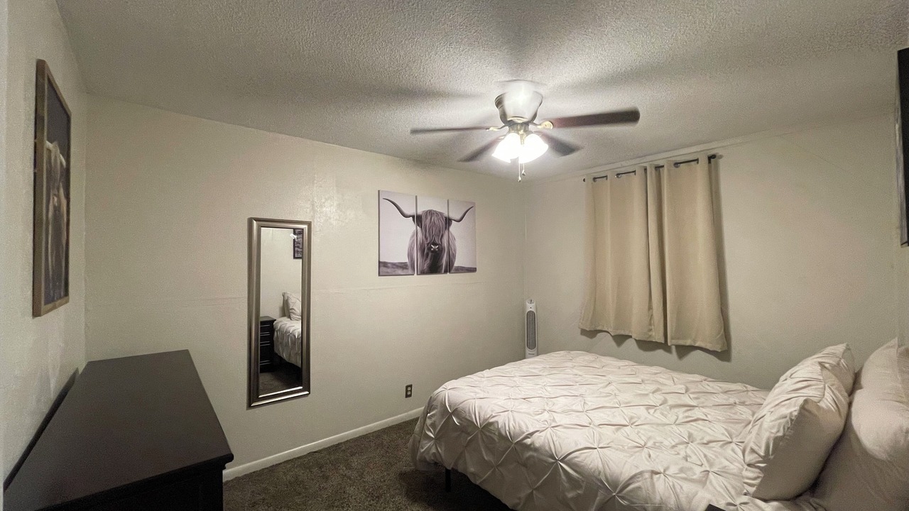 Photo of Bedroom in Salina