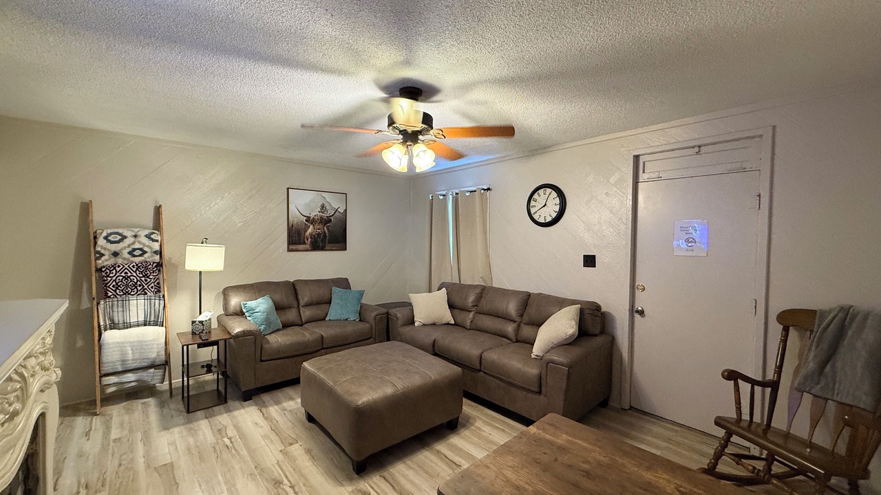 Photo of Livingroom in Salina