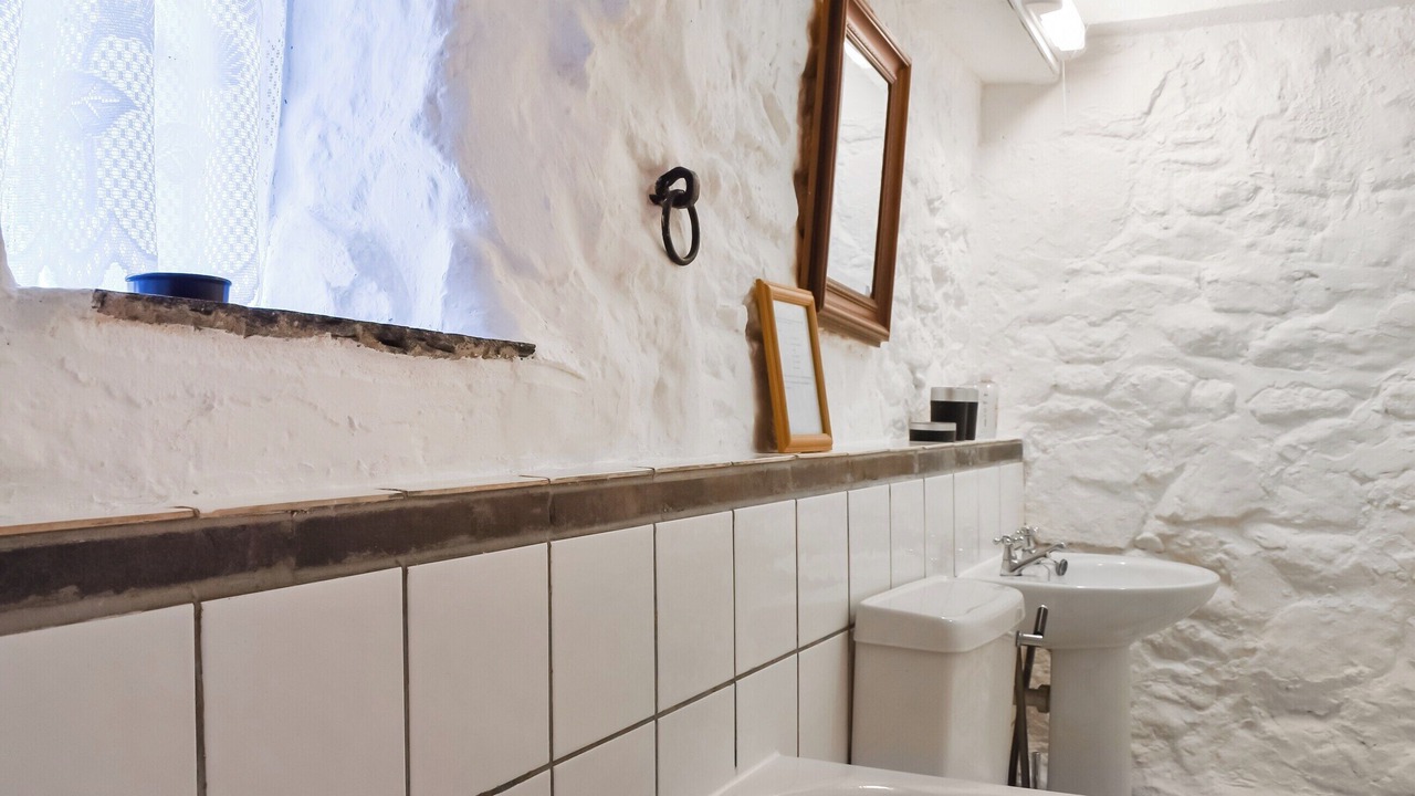 Photo of Bathroom in Blisland