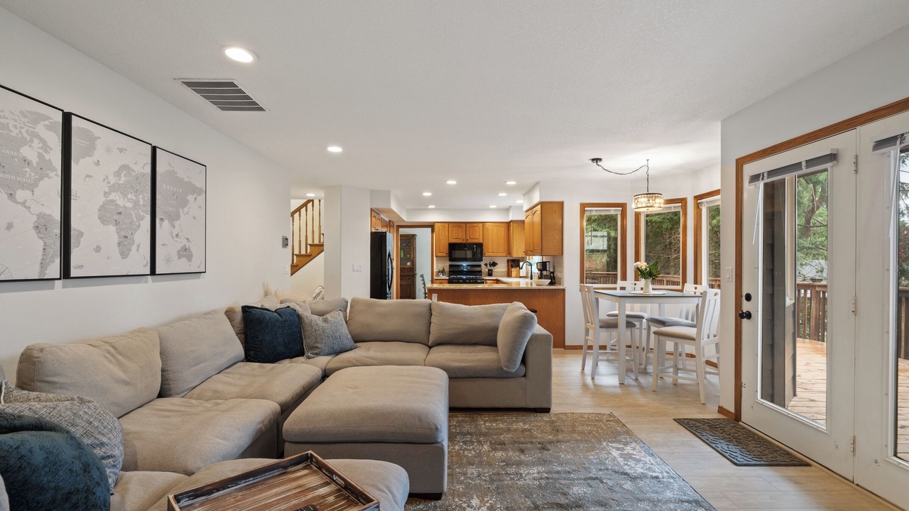 Photo of Livingroom in Vancouver