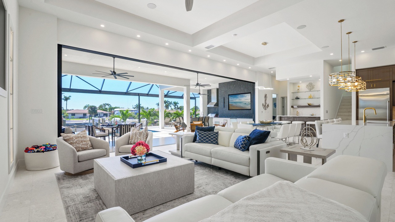 Photo of Livingroom in Caloosahatchee