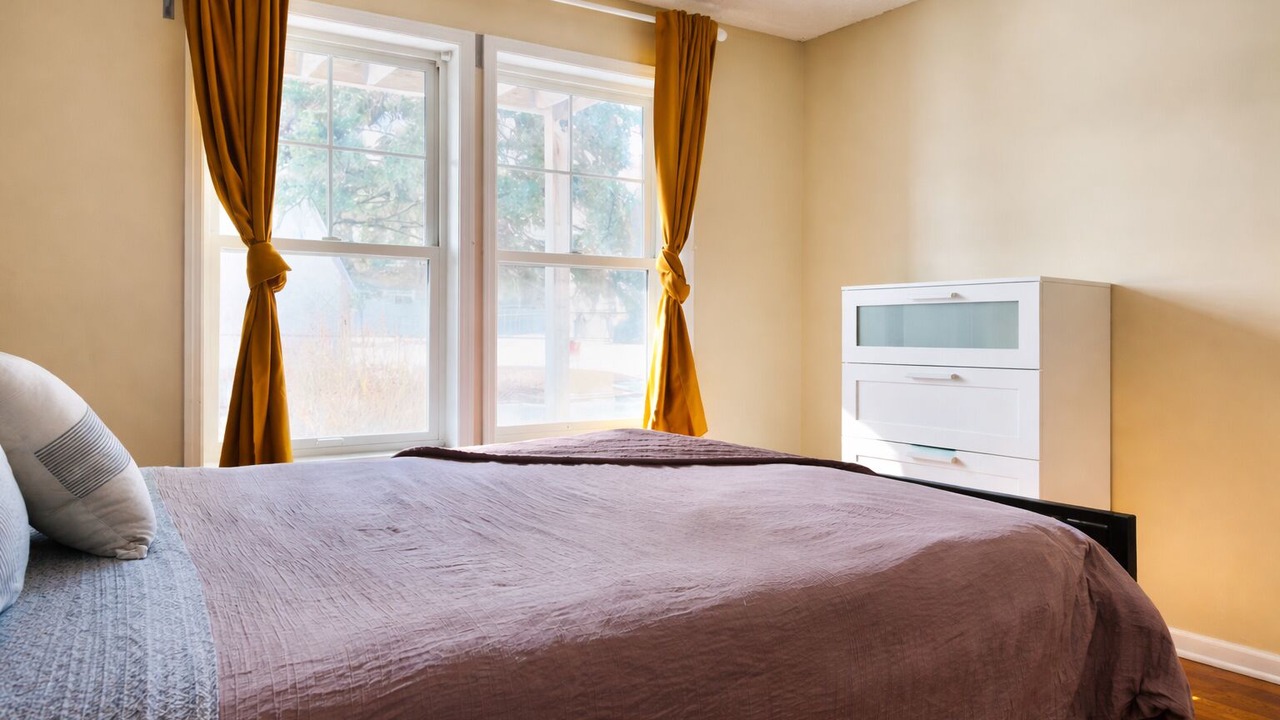 Photo of Bedroom in Hugo