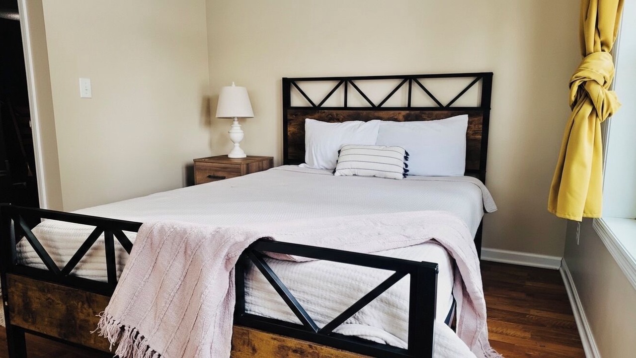 Photo of Bedroom in Hugo