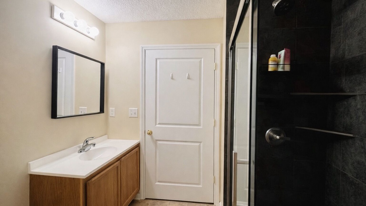Photo of Bathroom in Hugo