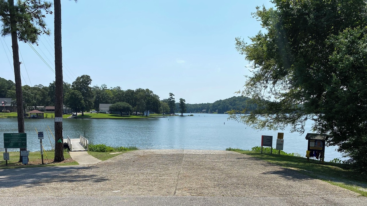 Photo of Others in Fortson