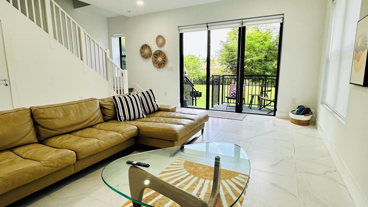 Photo of Livingroom in Miramar