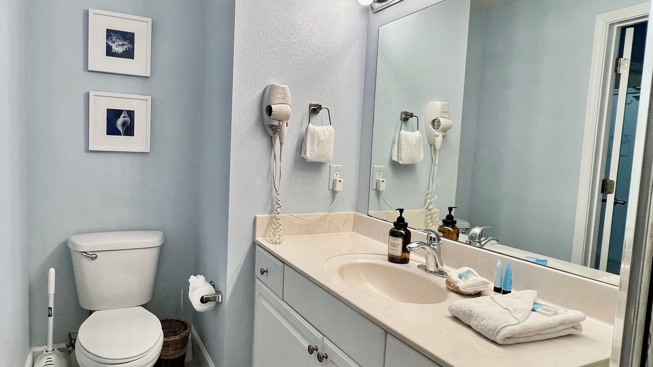 Photo of Bathroom in El Centro Beach
