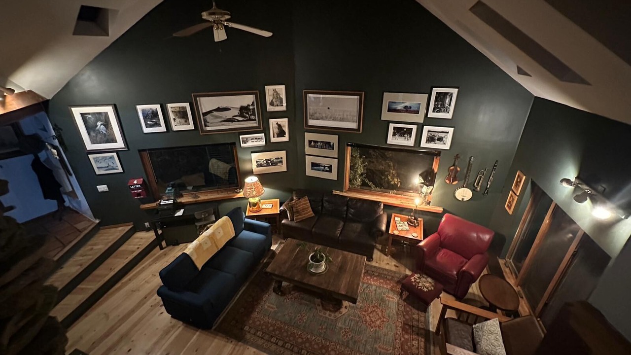 Photo of Livingroom in East Branch