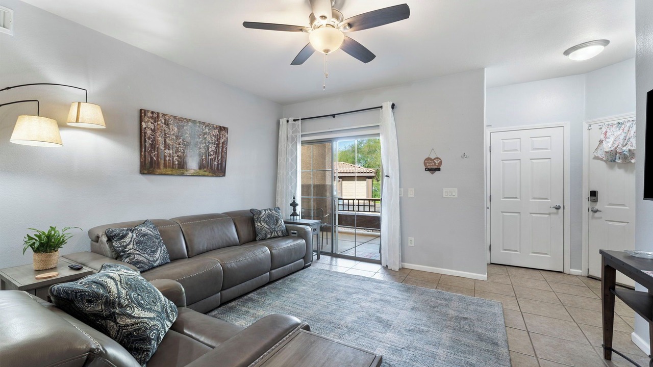 Photo of Livingroom in Parkwood Ranch