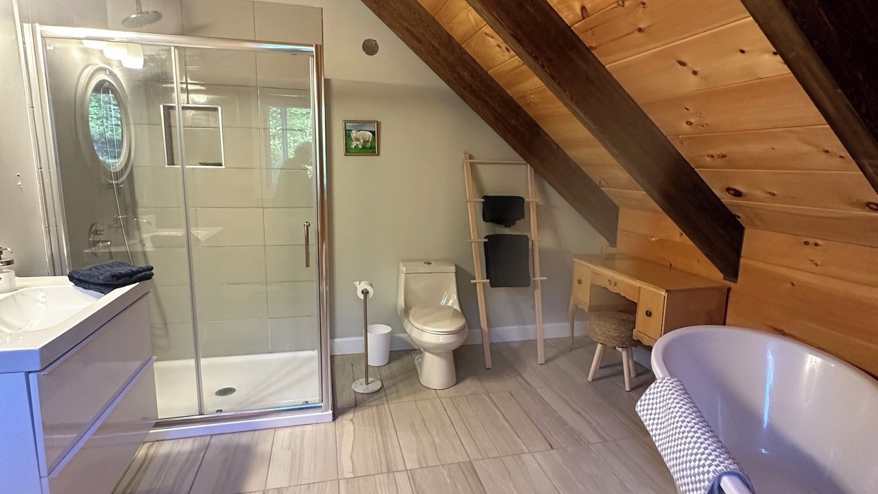 Photo of Bathroom in Entrelacs