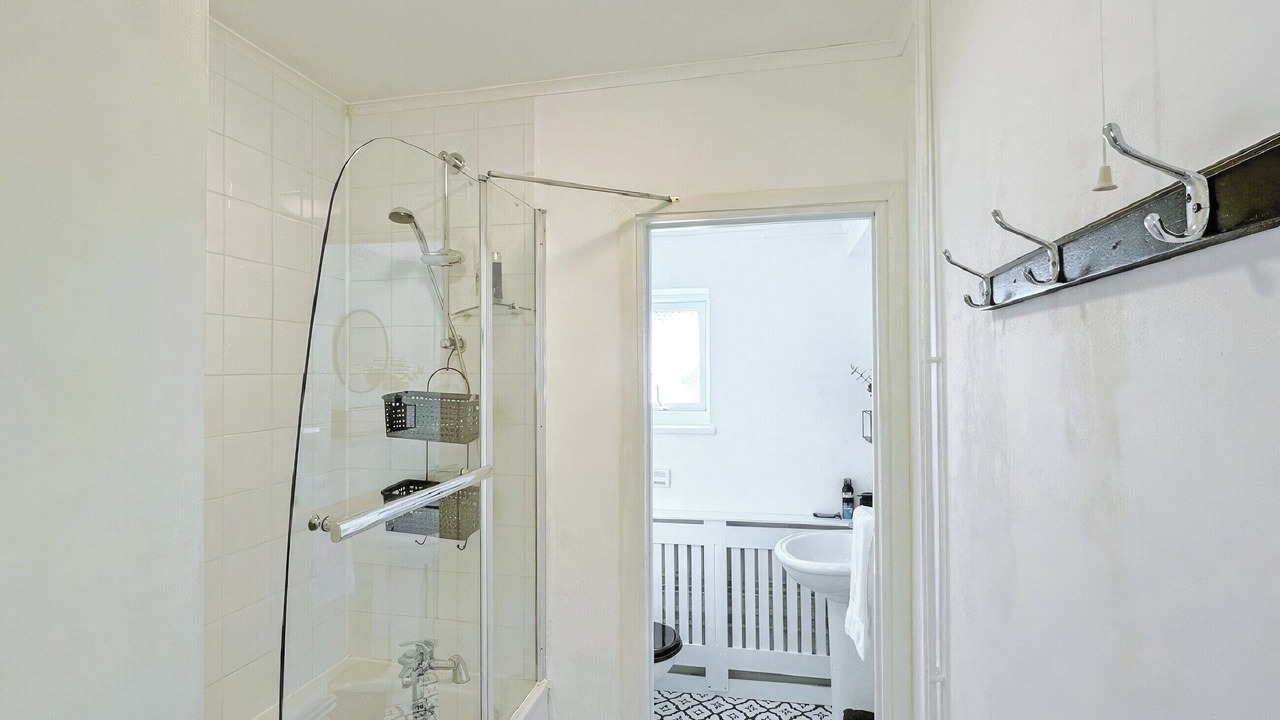 Photo of Bathroom in Howlett End