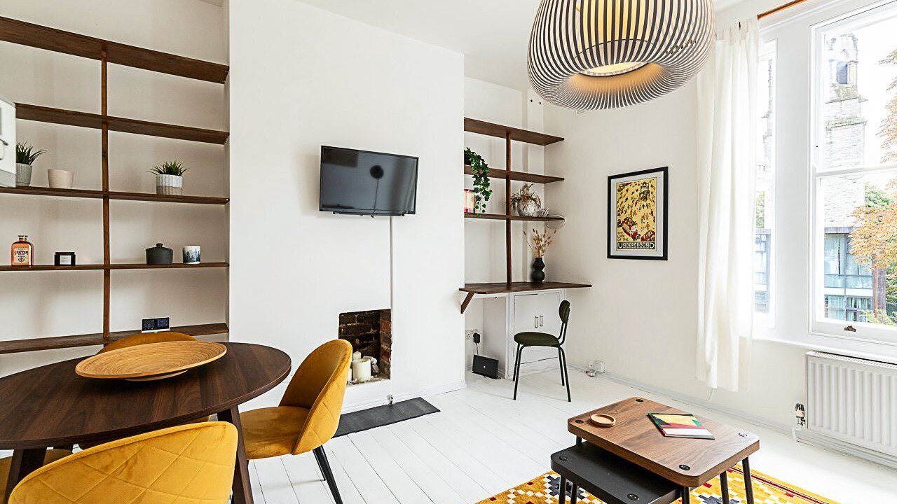 Photo of Others in Holloway