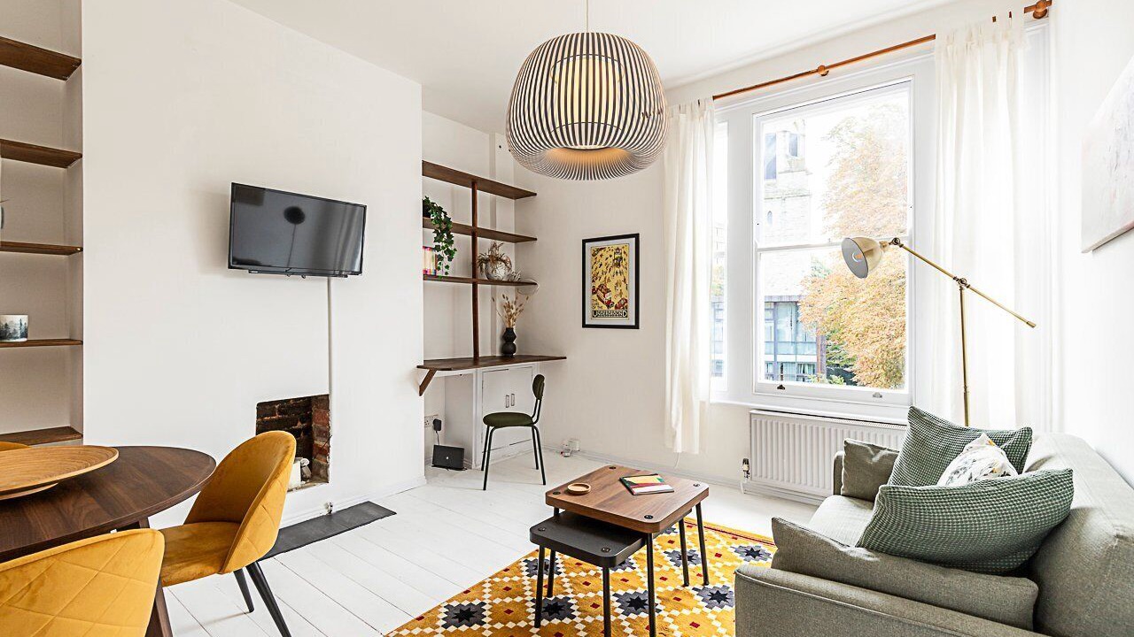 Photo of Livingroom in Holloway