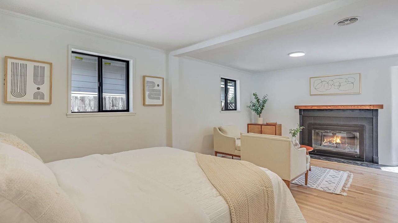 Photo of Bedroom in Inglewood-Finn Hill