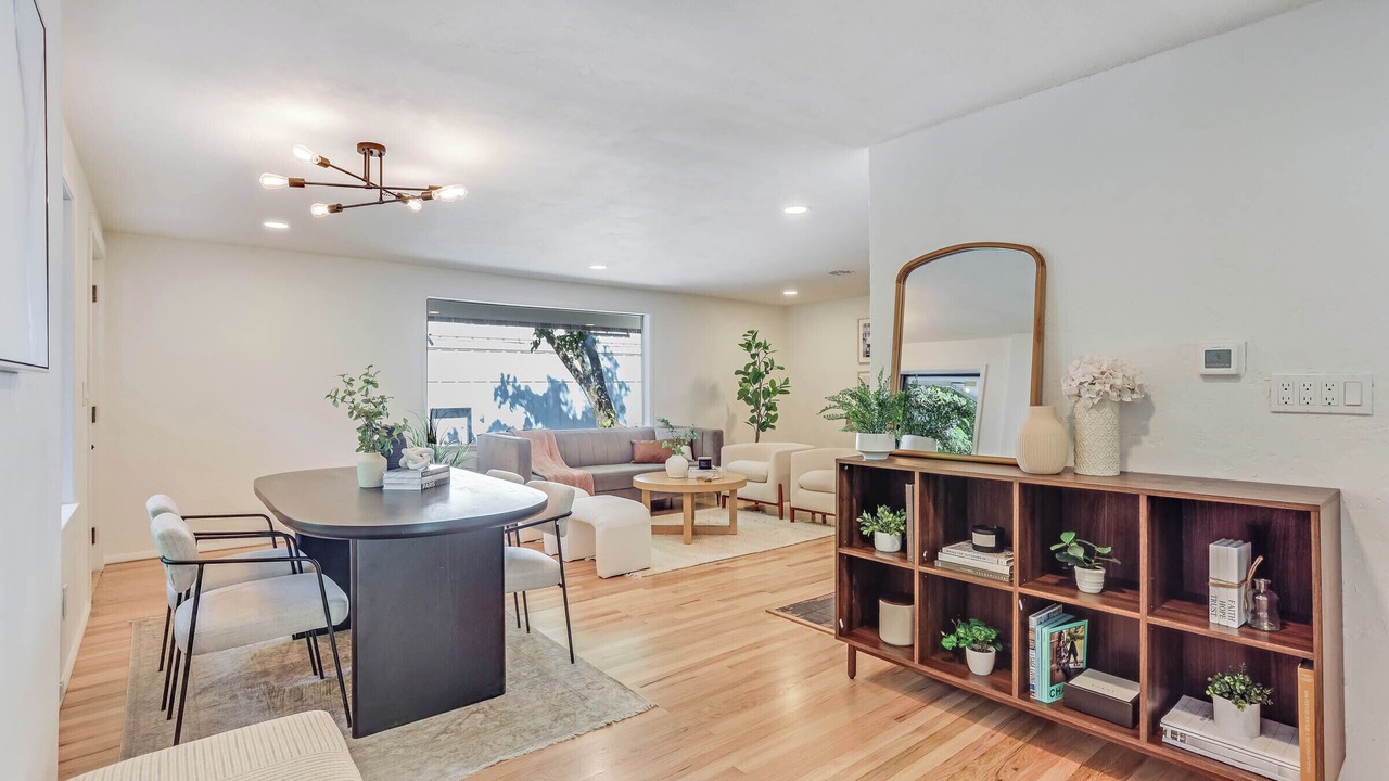 Photo of Others in Inglewood-Finn Hill