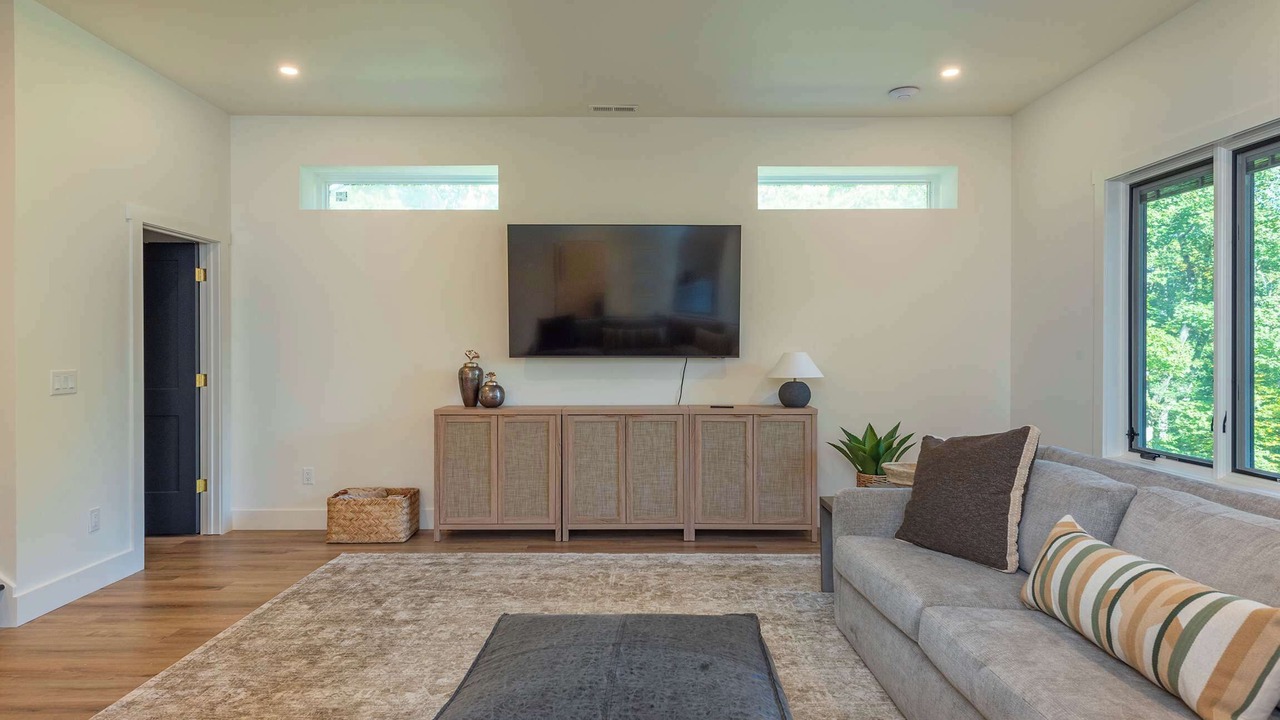 Photo of Livingroom in Asheville