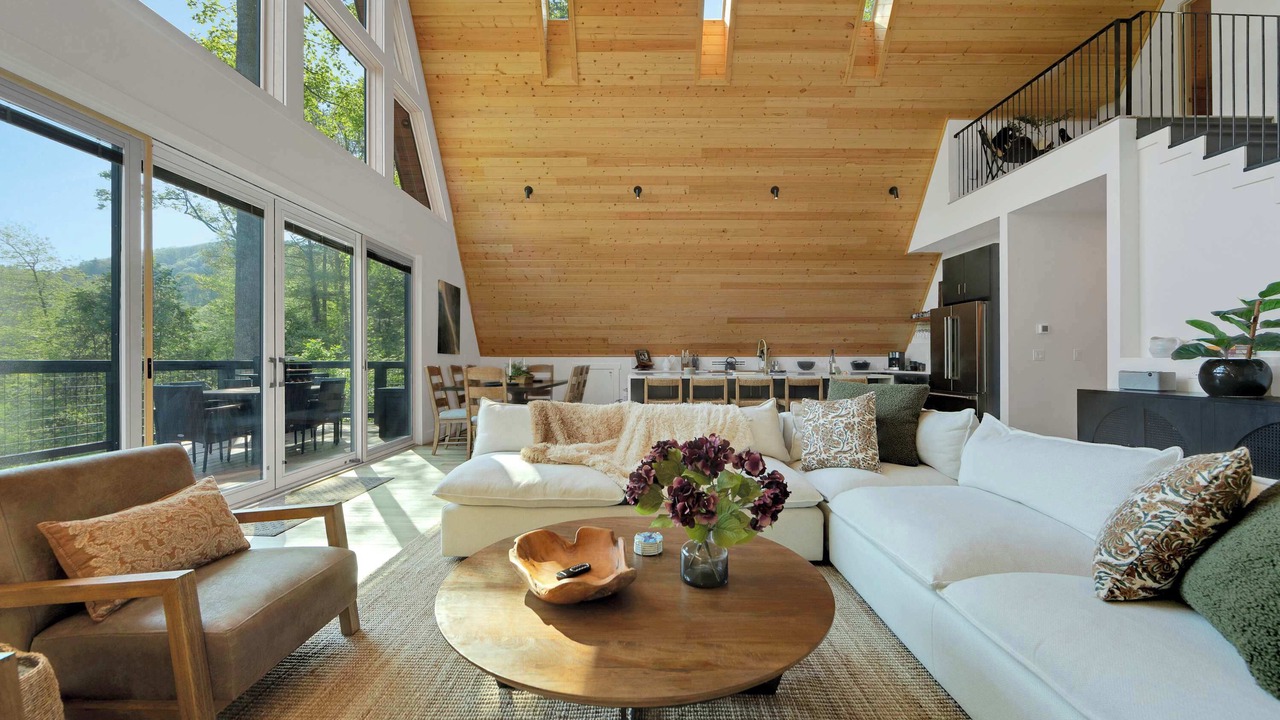Photo of Livingroom in Asheville
