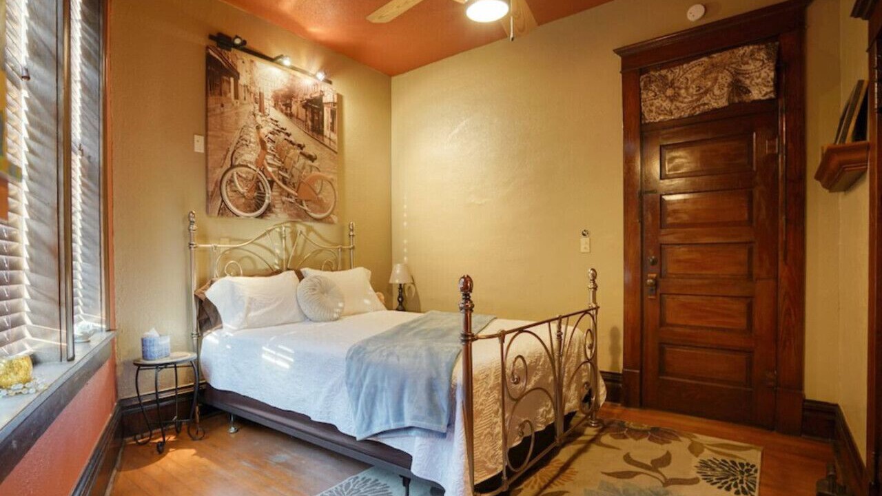 Photo of Bedroom in Hot Springs