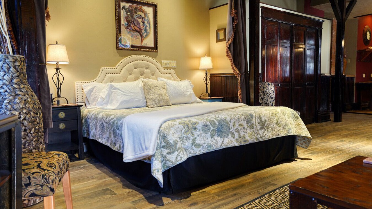 Photo of Bedroom in Hot Springs