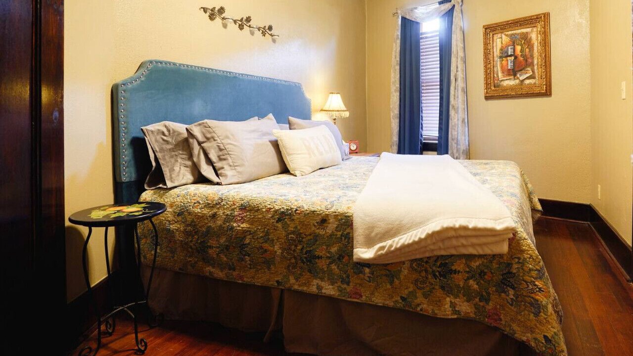 Photo of Bedroom in Hot Springs