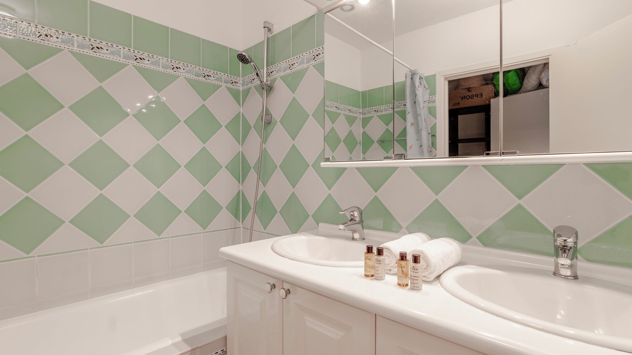 Photo of Bathroom in Necker