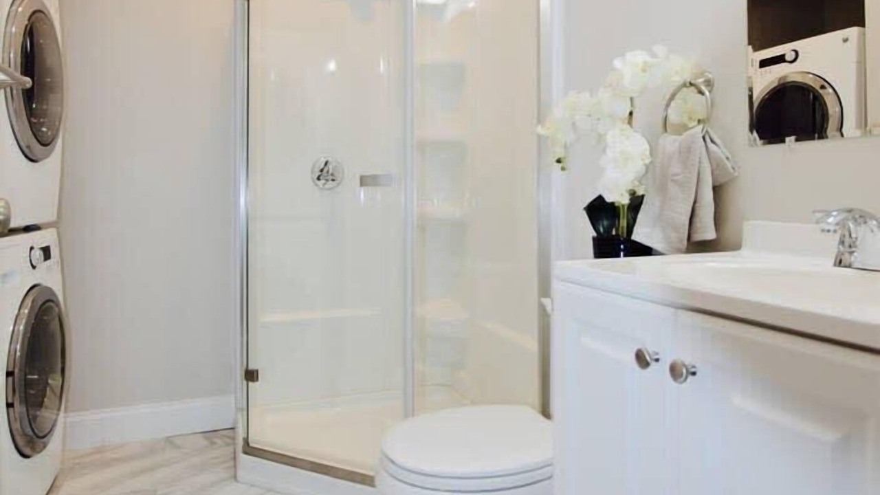 Photo of Bathroom in Highland Park