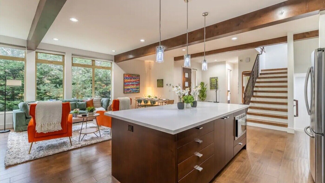 Photo of Others in Leschi