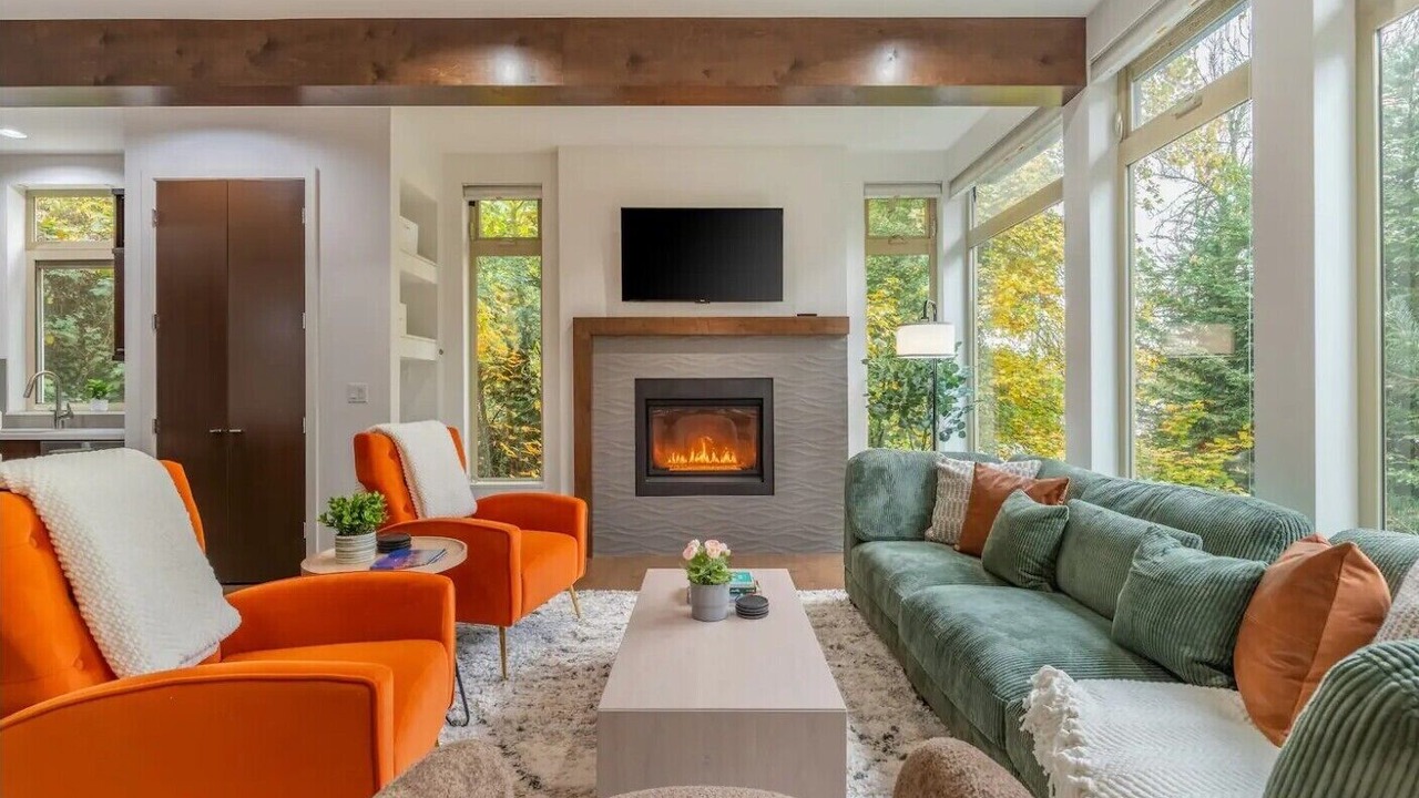 Photo of Livingroom in Leschi