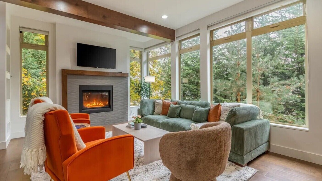 Photo of Livingroom in Leschi