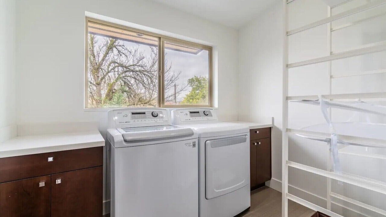 Photo of Others in Leschi