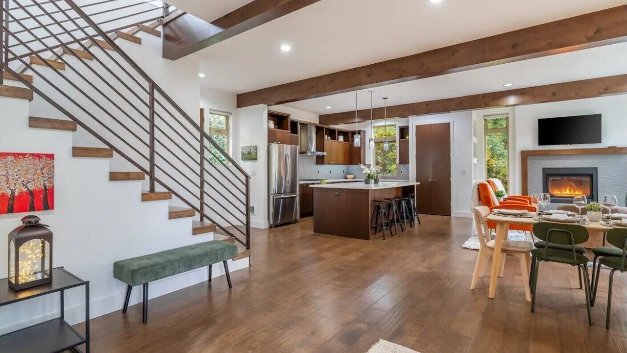 Photo of Others in Leschi