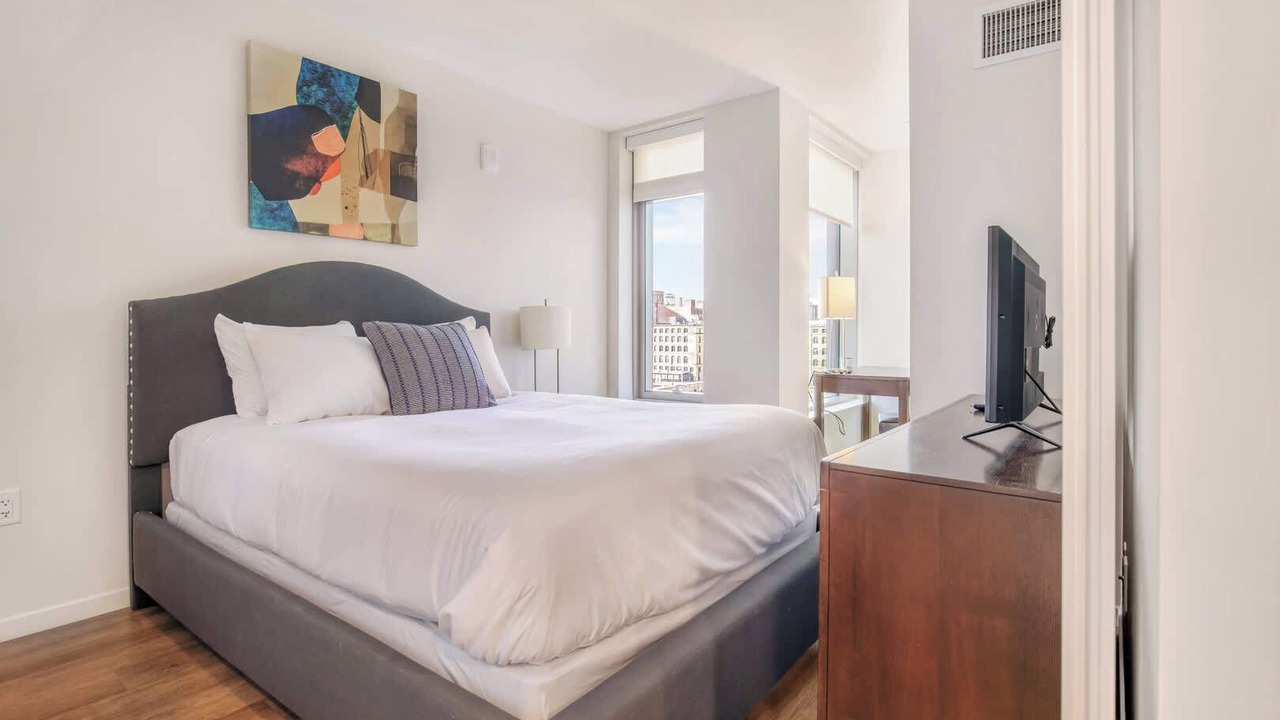 Photo of Bedroom in Seaport District