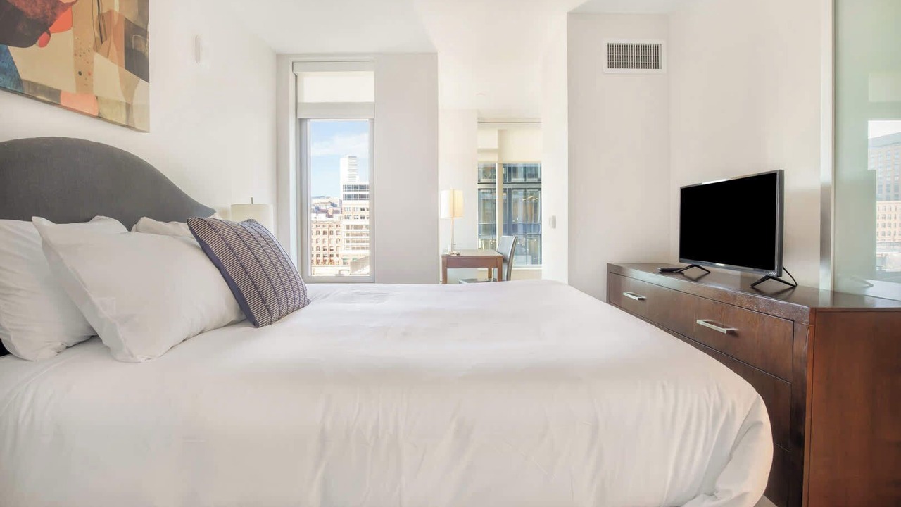 Photo of Bedroom in Seaport District