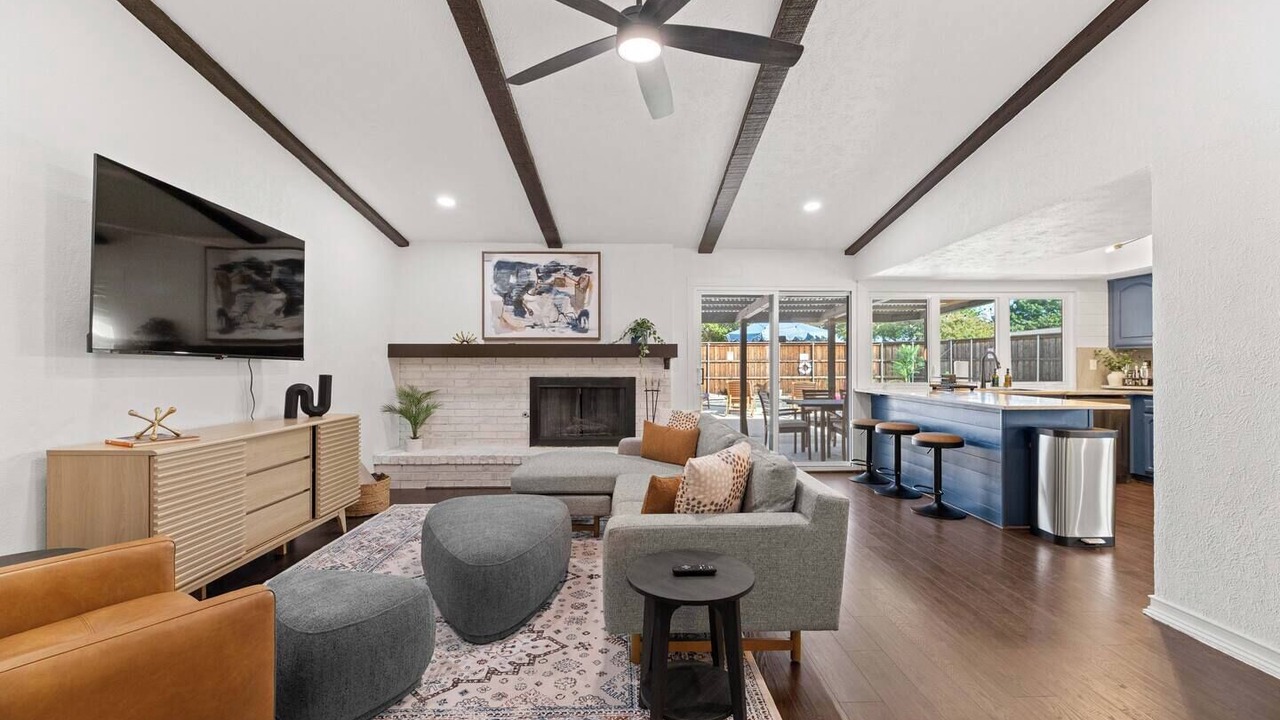 Photo of Livingroom in The Colony