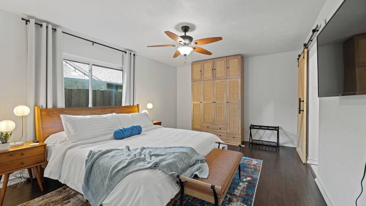 Photo of Bedroom in The Colony