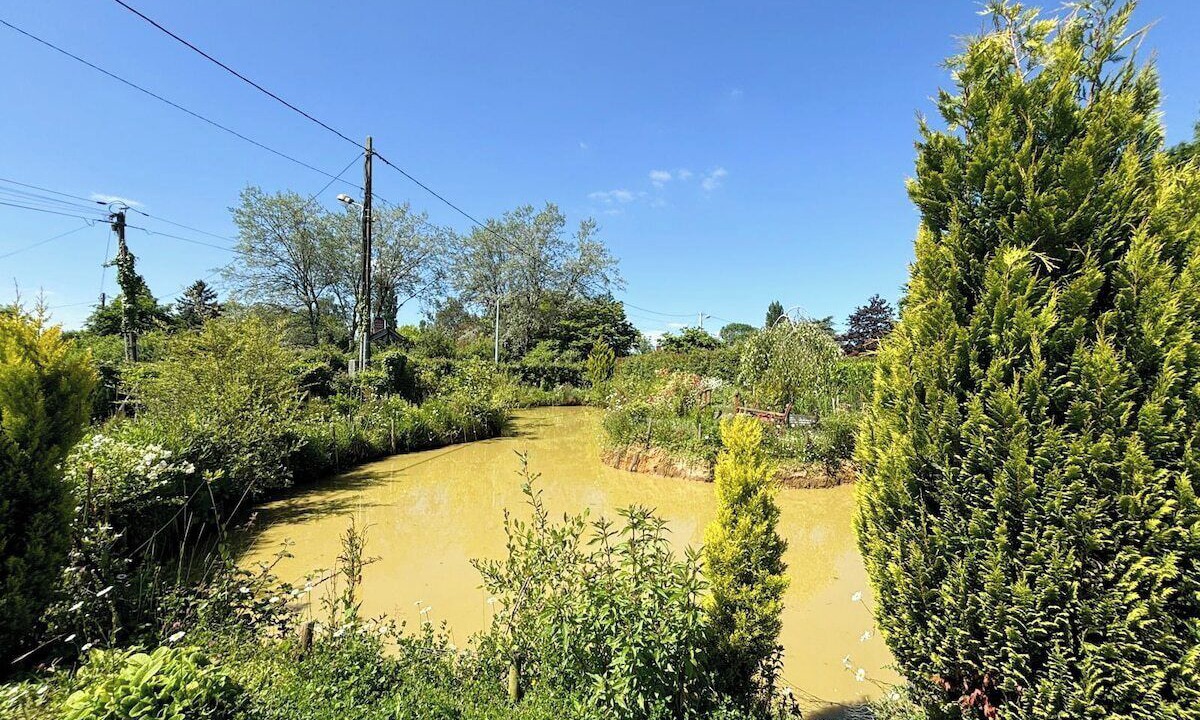 Photo of Others in Auguaise