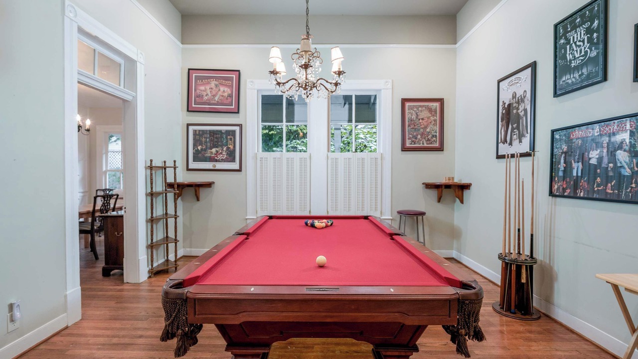 Photo of Bedroom in Northport