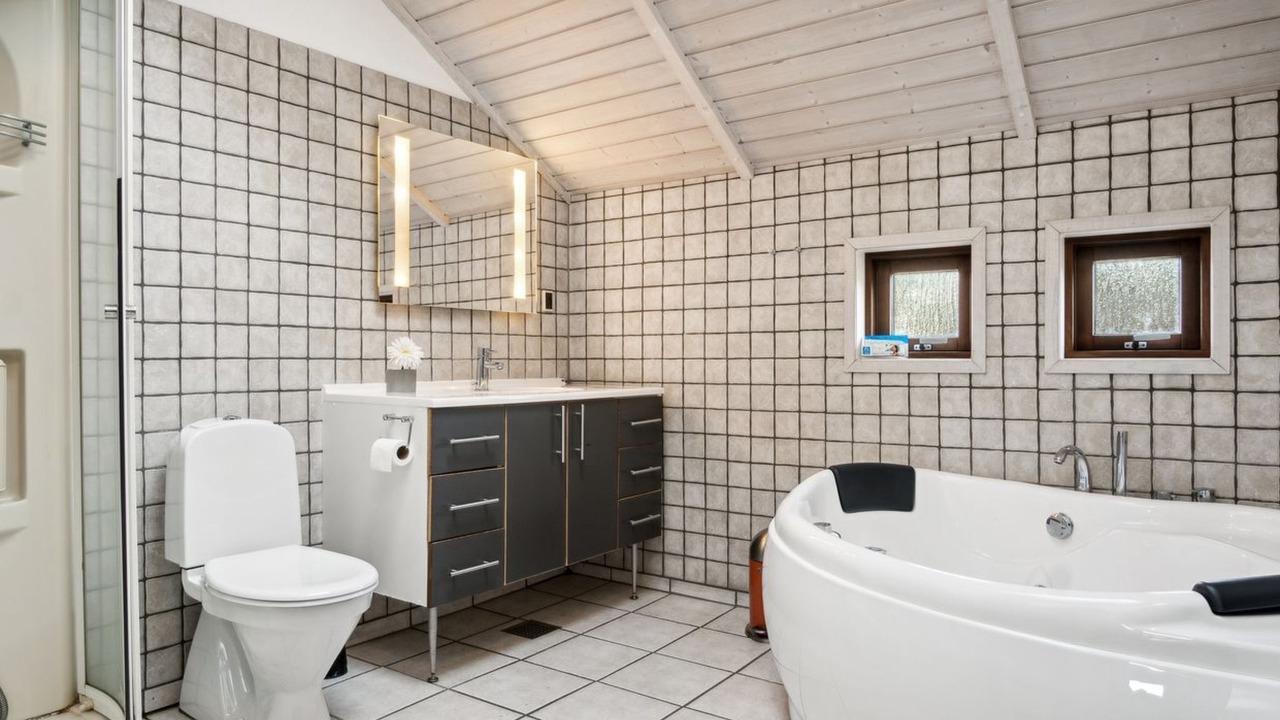 Photo of Bathroom in Aabenraa