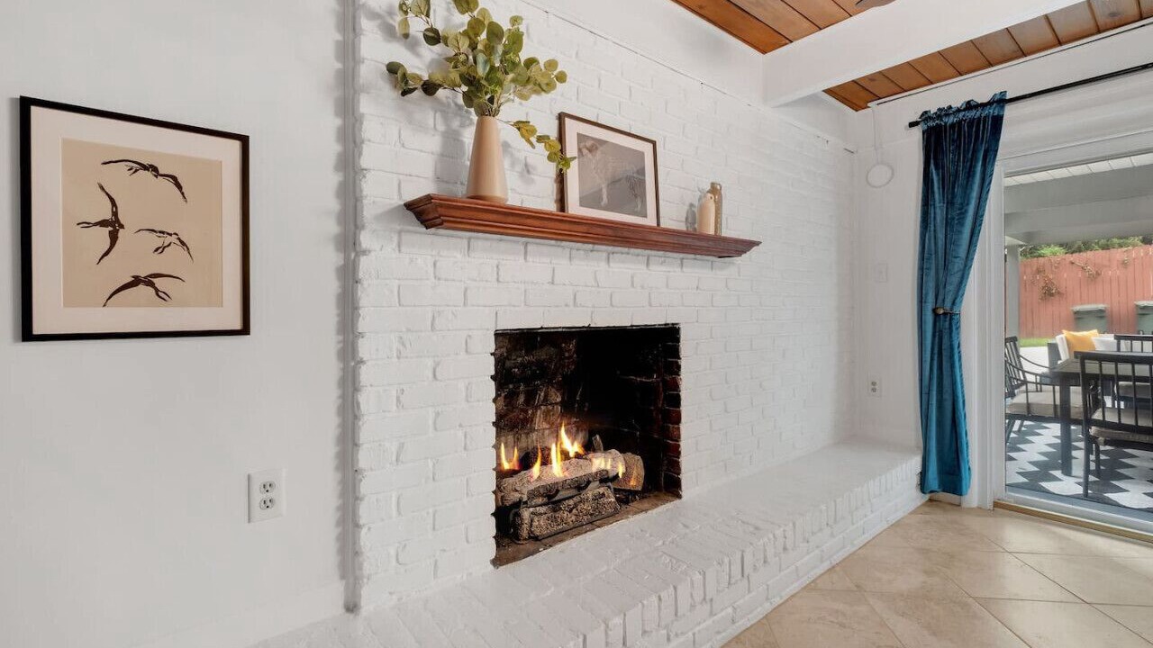 Photo of Livingroom in Tallahassee