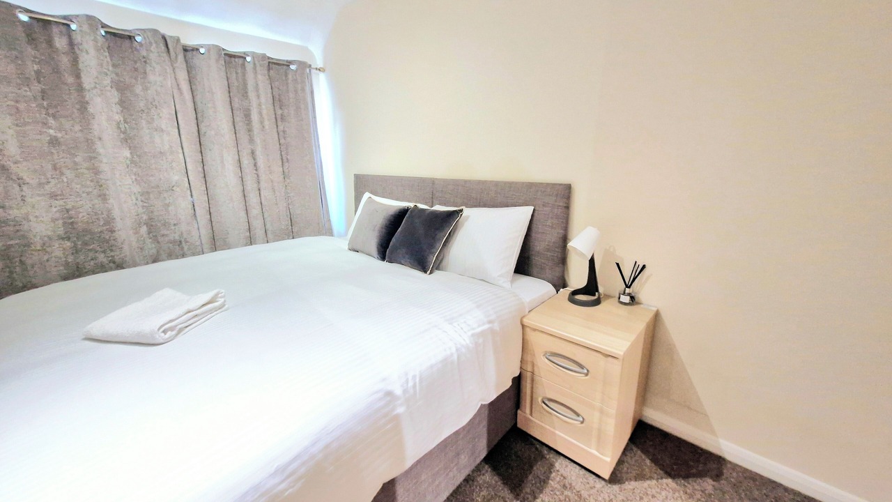 Photo of Bedroom in Gooshays