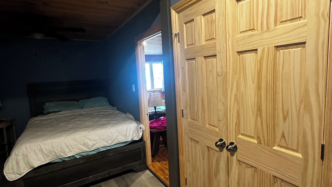 Photo of Bedroom in Plympton-Wyoming
