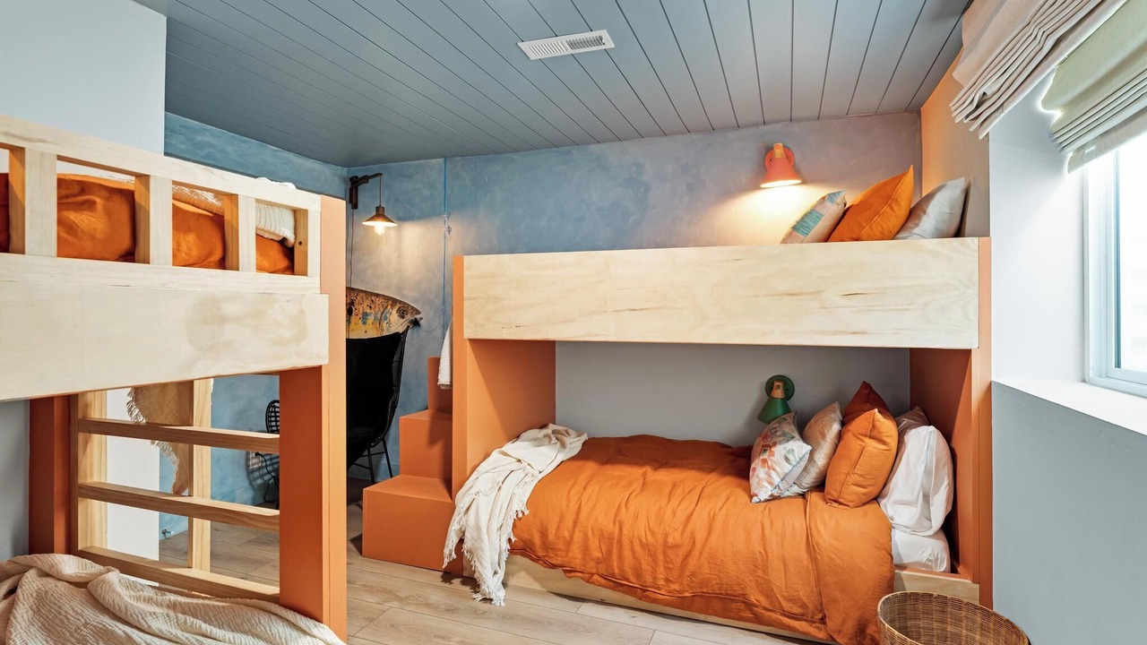 Photo of Bedroom in Midway