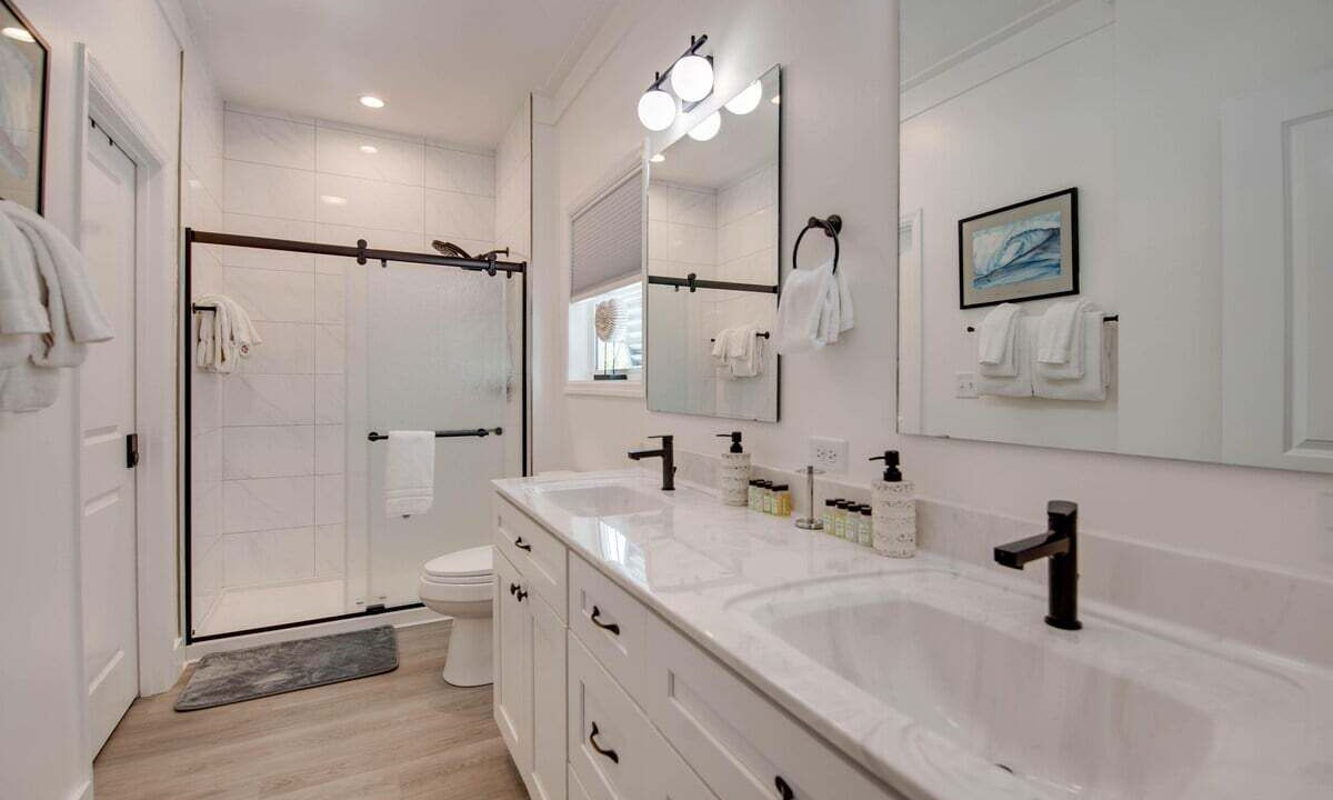 Photo of Bathroom in Geiger Key
