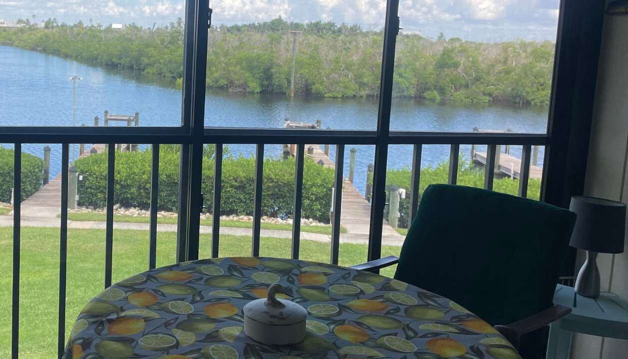 Photo of Patio Balcony in Bokeelia