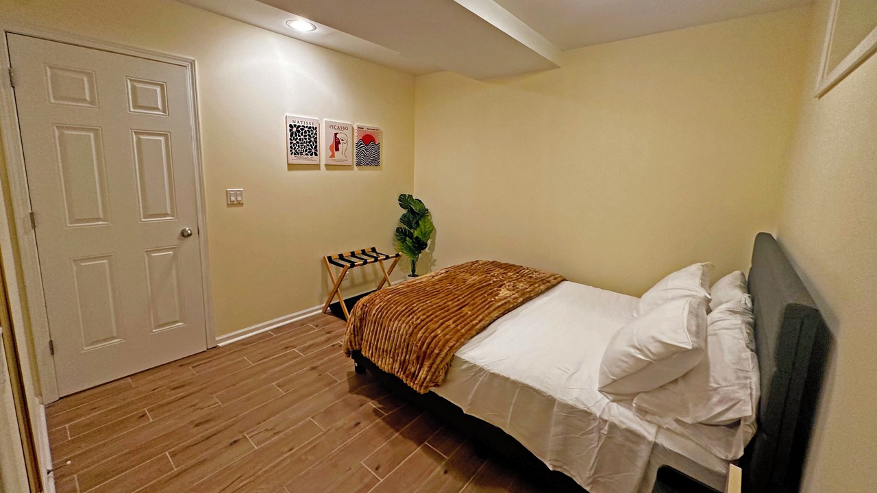 Photo of Bedroom in River West