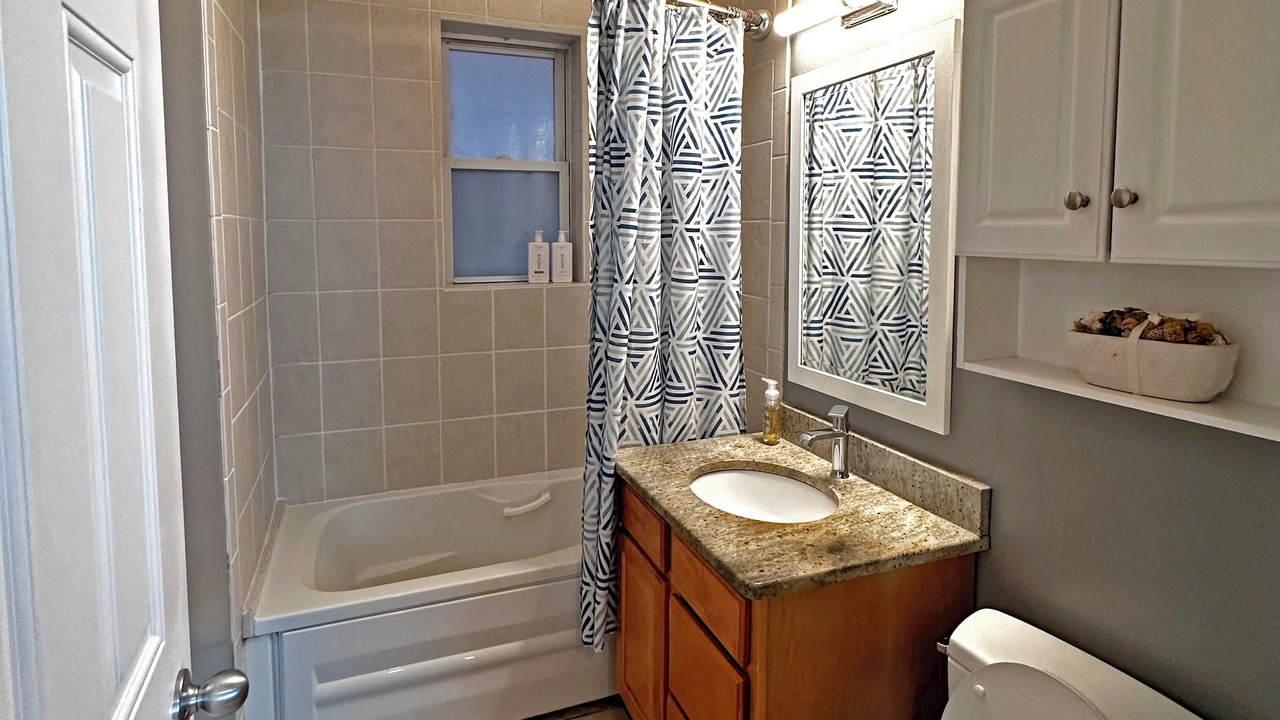 Photo of Bathroom in River West