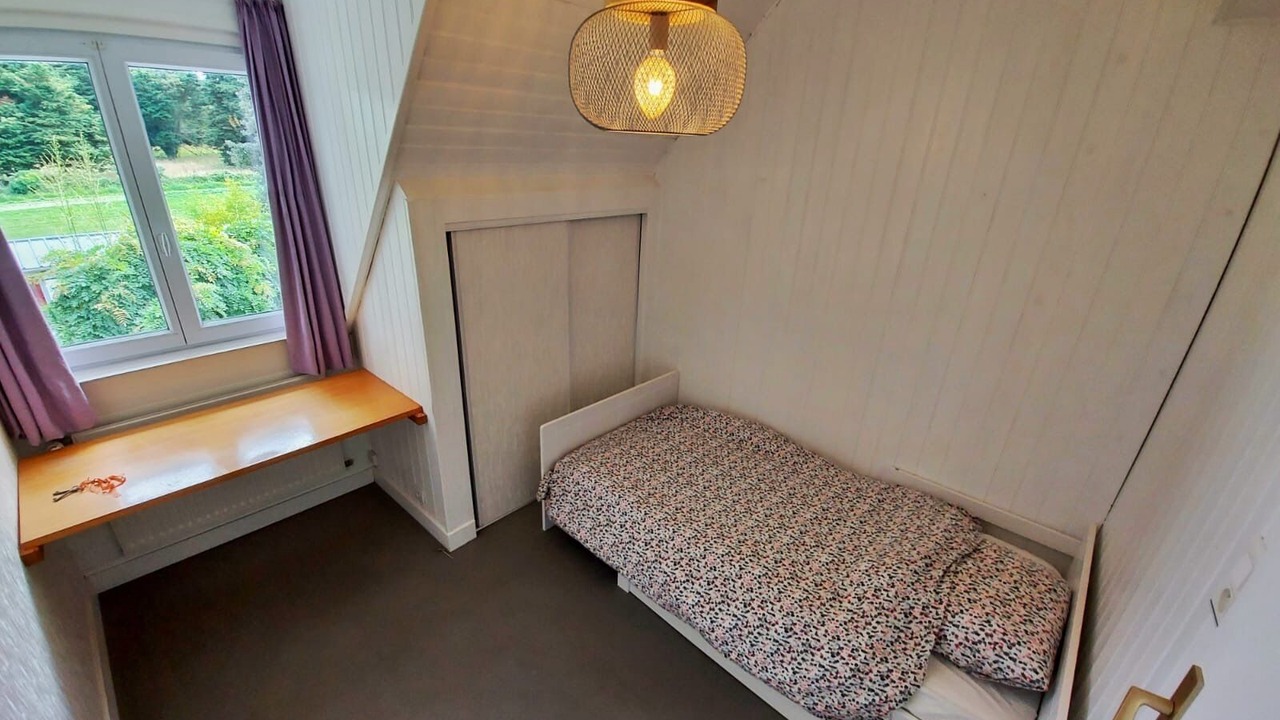 Photo of Bedroom in Saint-Coulomb