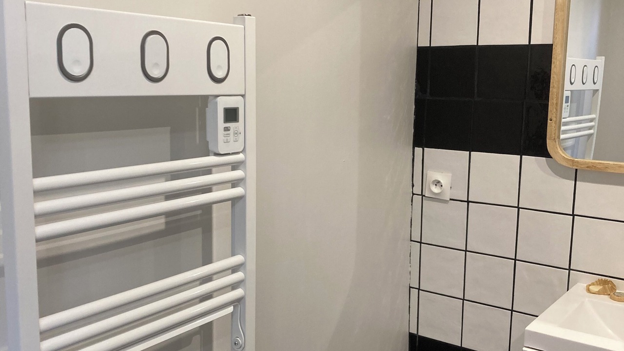 Photo of Bathroom in Saint-Coulomb