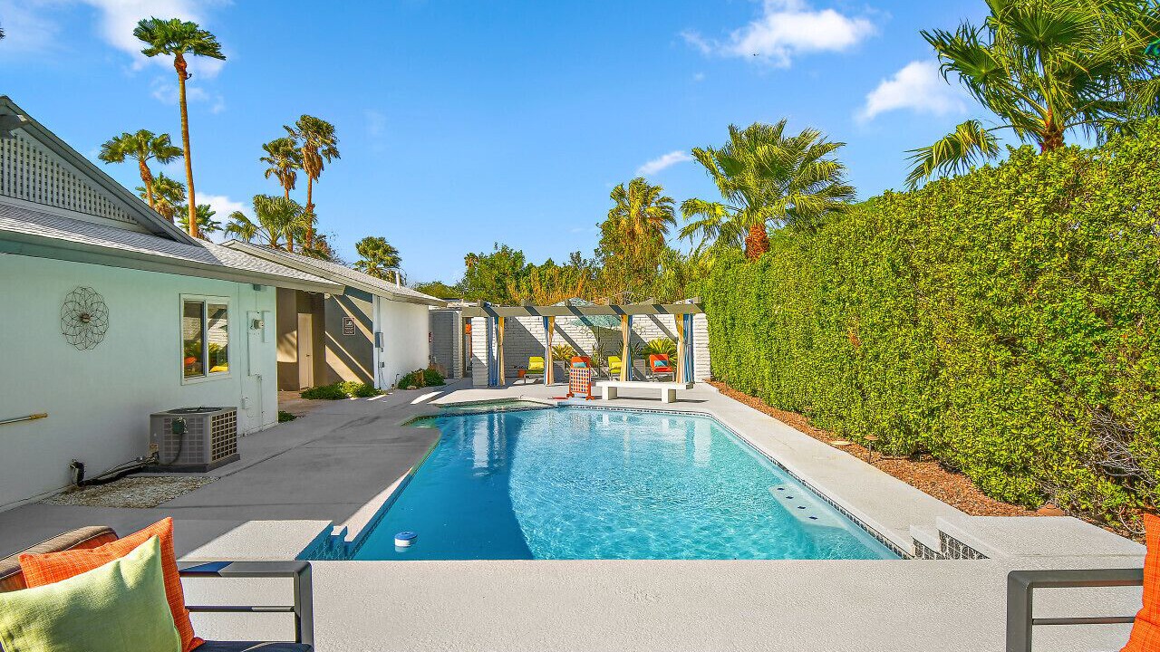 Photo of Outdoor in Racquet Club Estates