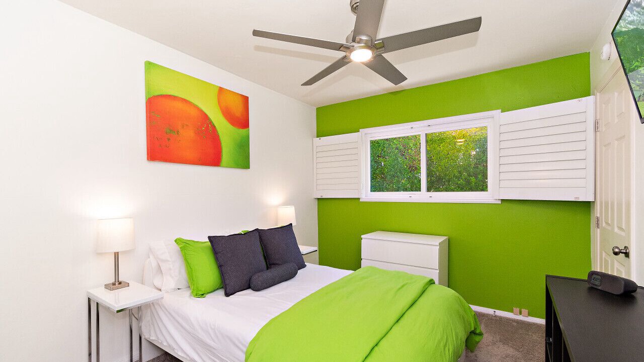 Photo of Bedroom in Racquet Club Estates